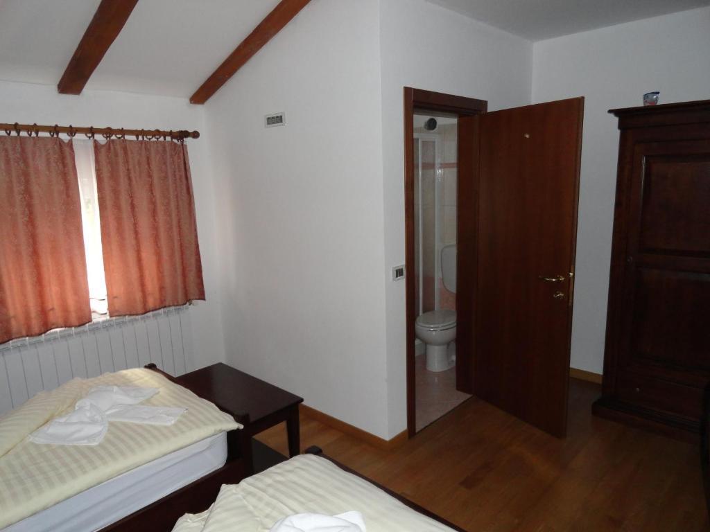Guest House Pod Slavnikom Podgorje  Room photo